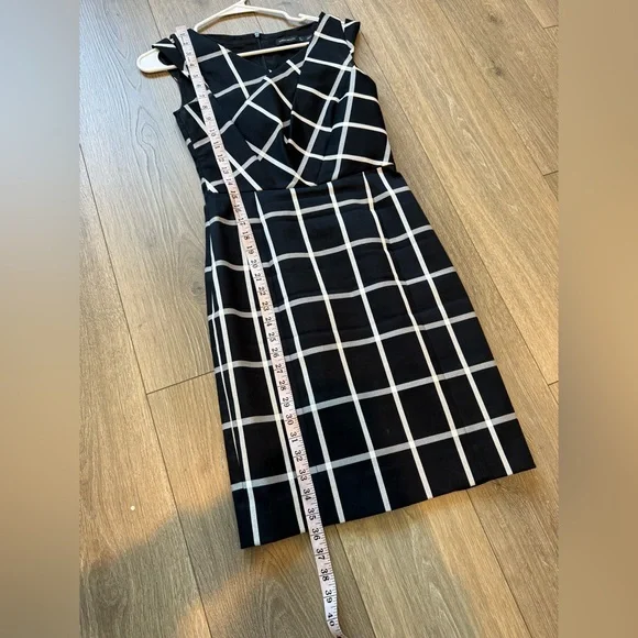 Karen Millen Windowpane Check Dress - Picture 8 of 12